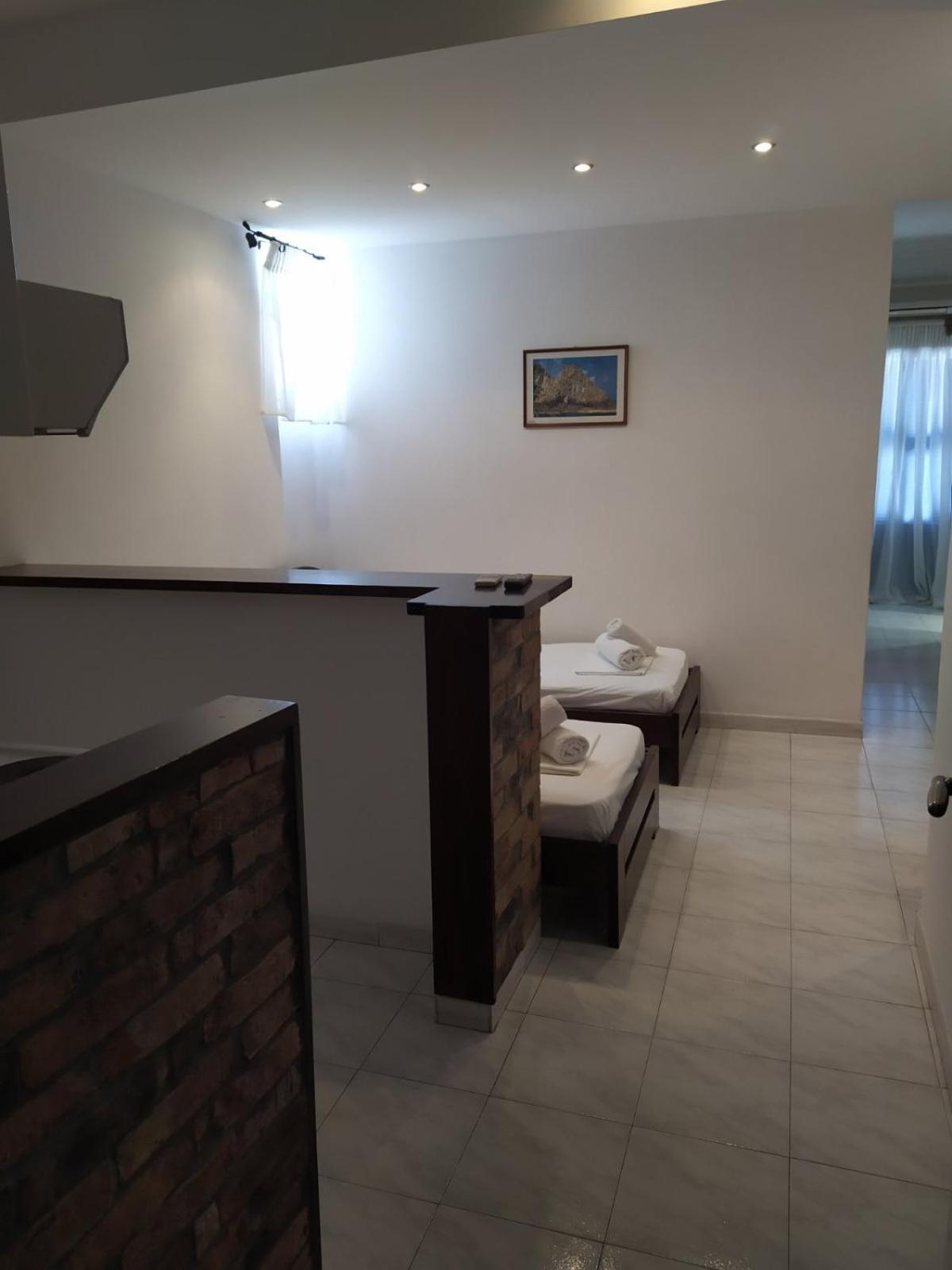Hotel Apartments Giannis Adamantas  Exterior foto